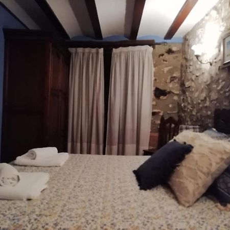 Cal Pons Bed & Breakfast Prades Ruang foto