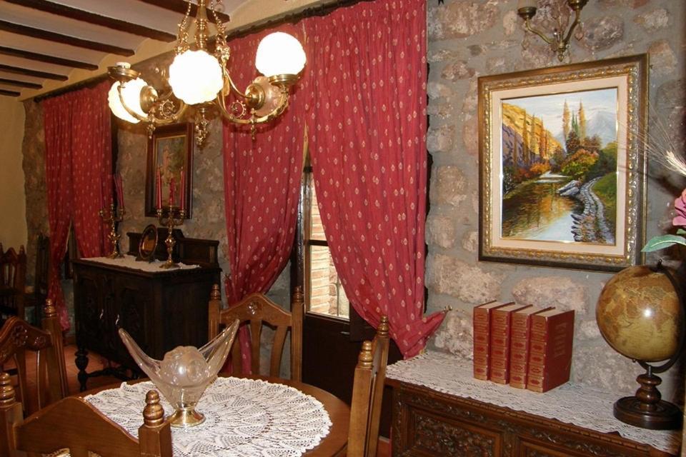 Cal Pons Bed & Breakfast Prades Bagian luar foto