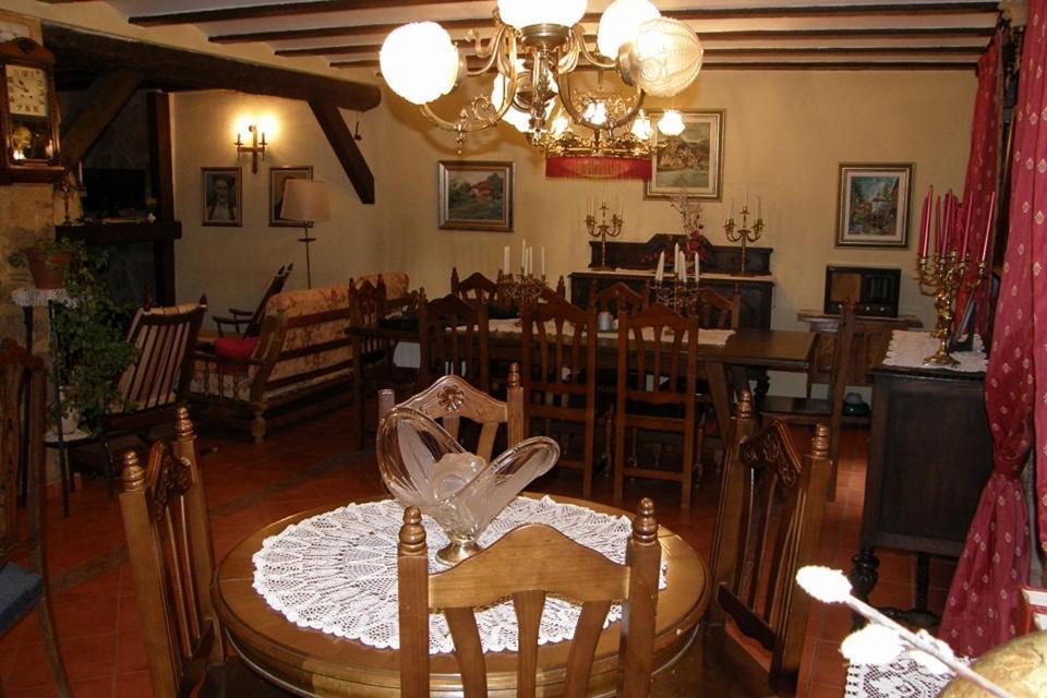 Cal Pons Bed & Breakfast Prades Bagian luar foto